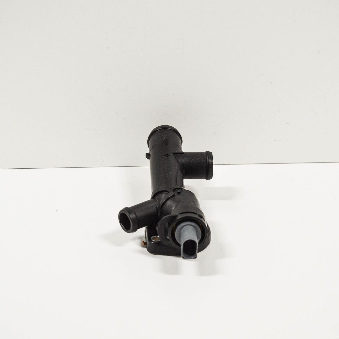 NEW VW TRANSPORTER T5 SEALING FLANGE WITH TEMPERATURE SENDER 03L121131K ORIGINAL