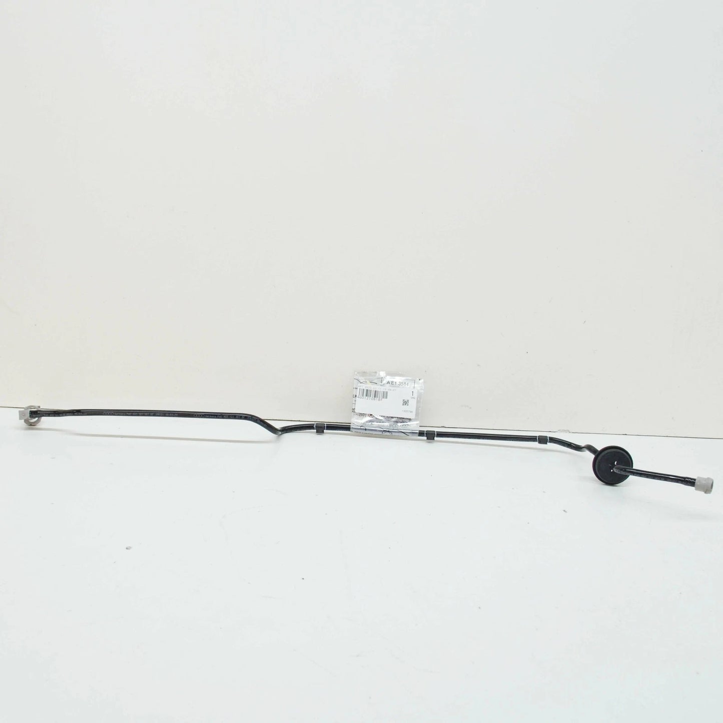 NEW AUDI A7 SPORTBACK 4G FRONT CENTER ENGINE COOLANT PIPE 4G0121081BF