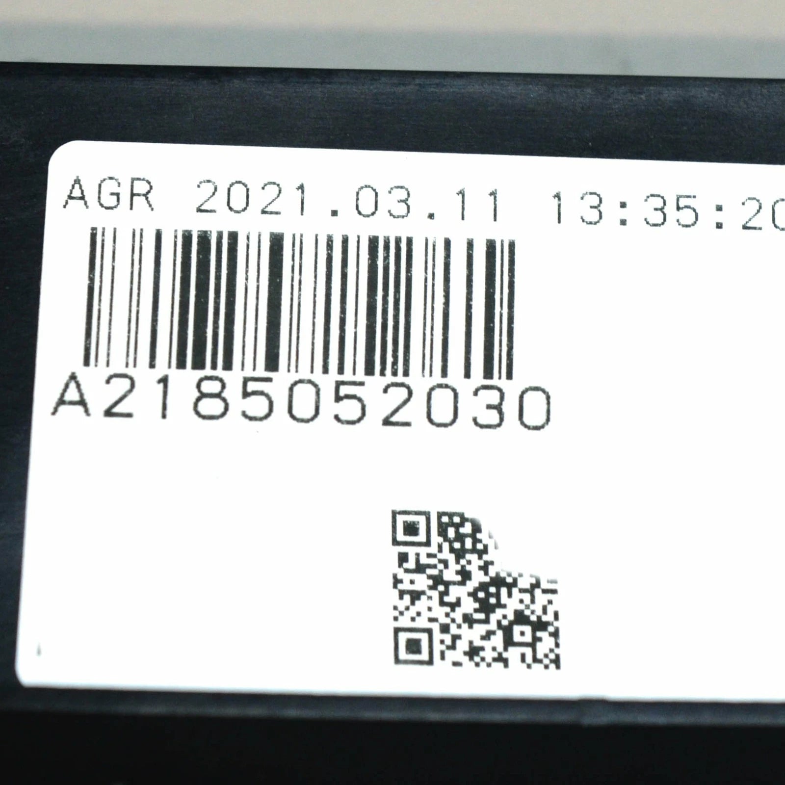 NEW MERCEDES-BENZ E COUPE C207 REAR OIL COOLER AIR DUCT A2185052030 ORIGINAL