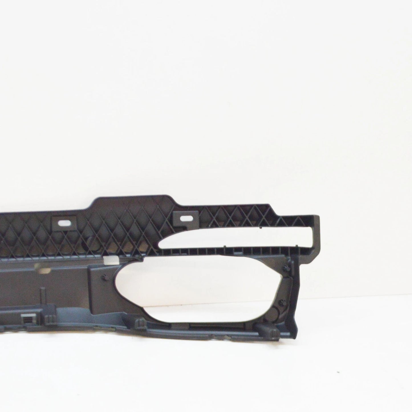 NEW BMW 7 G11 REAR BUMPER ADAPTER 51127357142 7357142 ORIGINAL