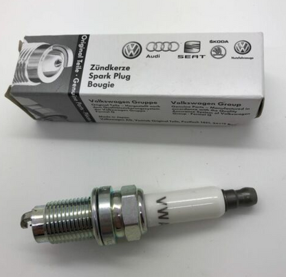 new audi a1 mk1 engine ignition spark plug 03c905601b original