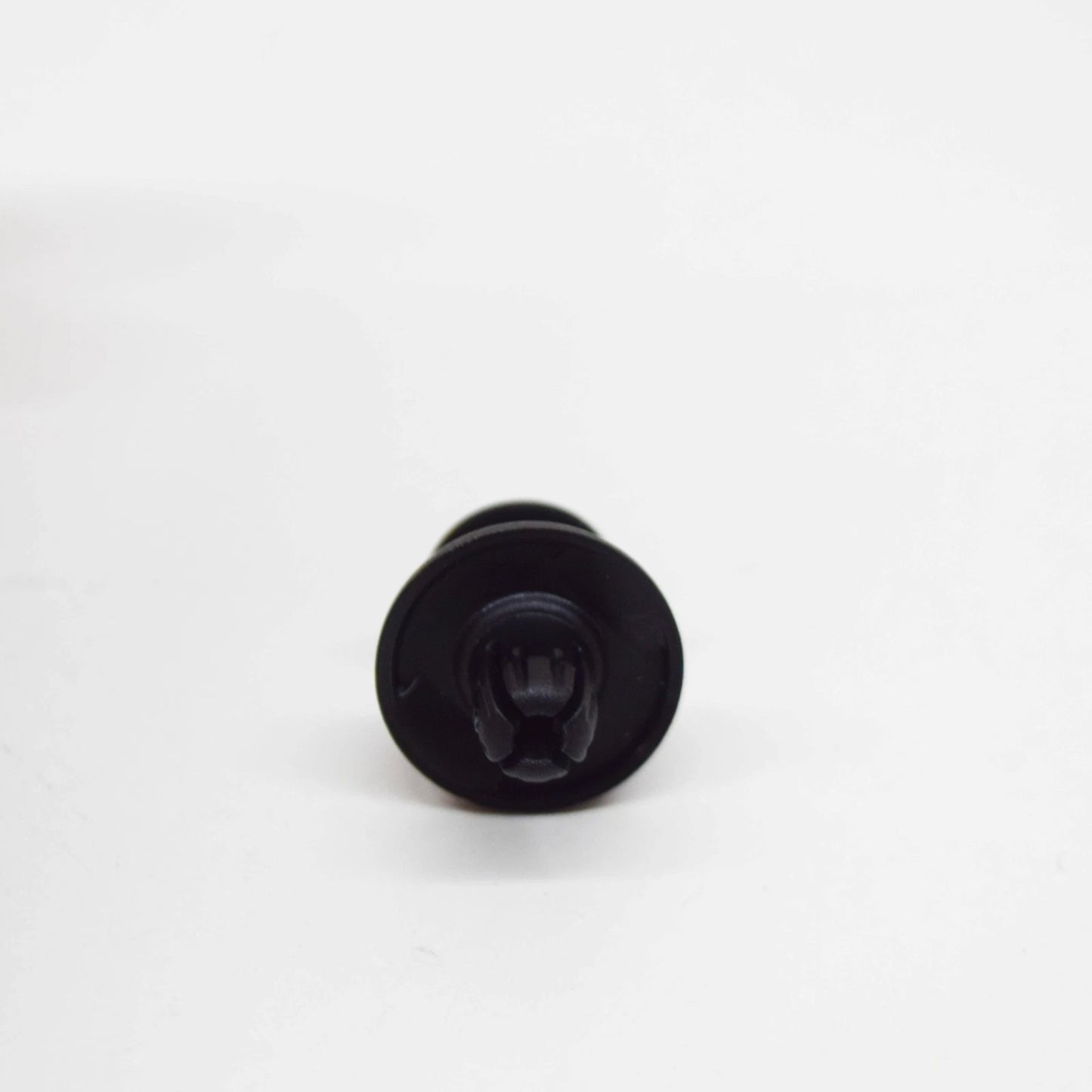 NEW MB C W204 REAR BUMPER MOUNTING BRACKET EXPANSION RIVET A0009914940 ORIGINAL