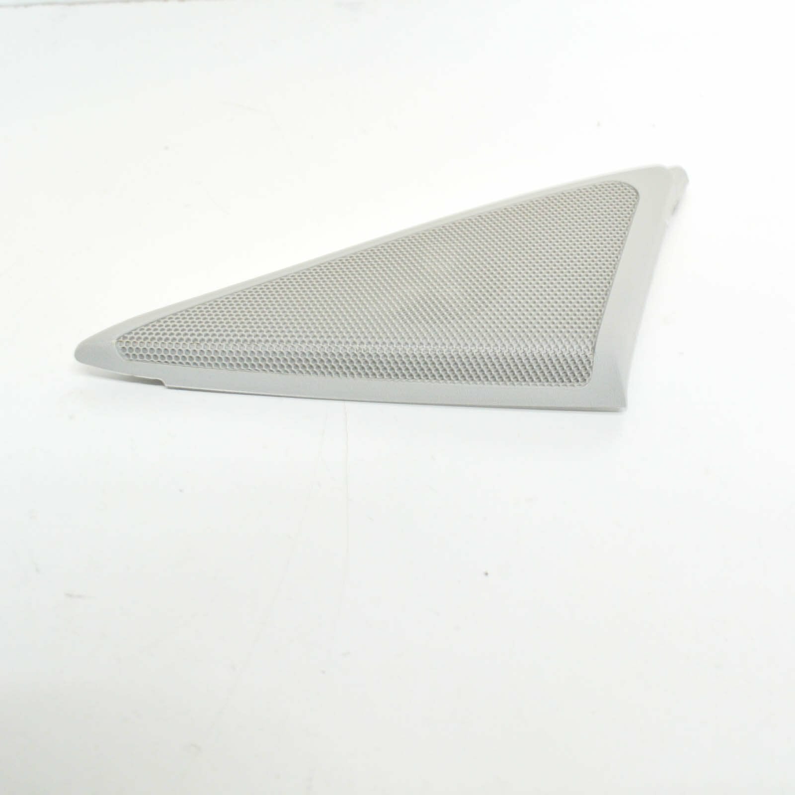 NEW MERCEDES-BENZ C W203 FRONT LEFT TWEETER CAP A20372001487E94 ORIGINAL