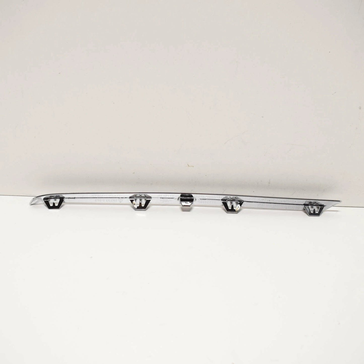 NEW MERCEDES-BENZ GLA X156 FRONT RIGHT BOTTOM ORNAMENTAL TRIM A1568851221