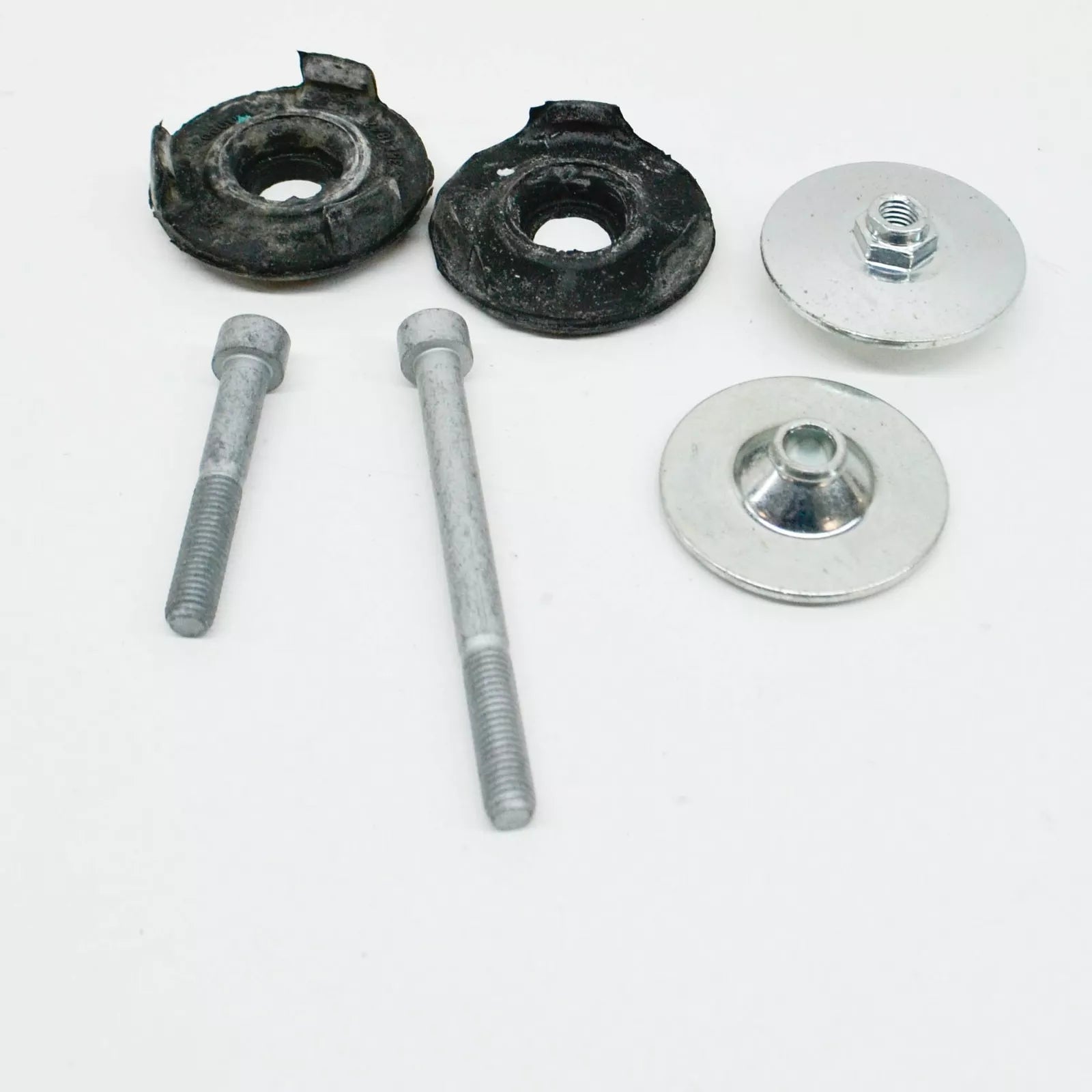 NEW MERCEDES-BENZ SLK R170 REAR DIFFERENTIAL MOUNT KIT FRONT A2023509608