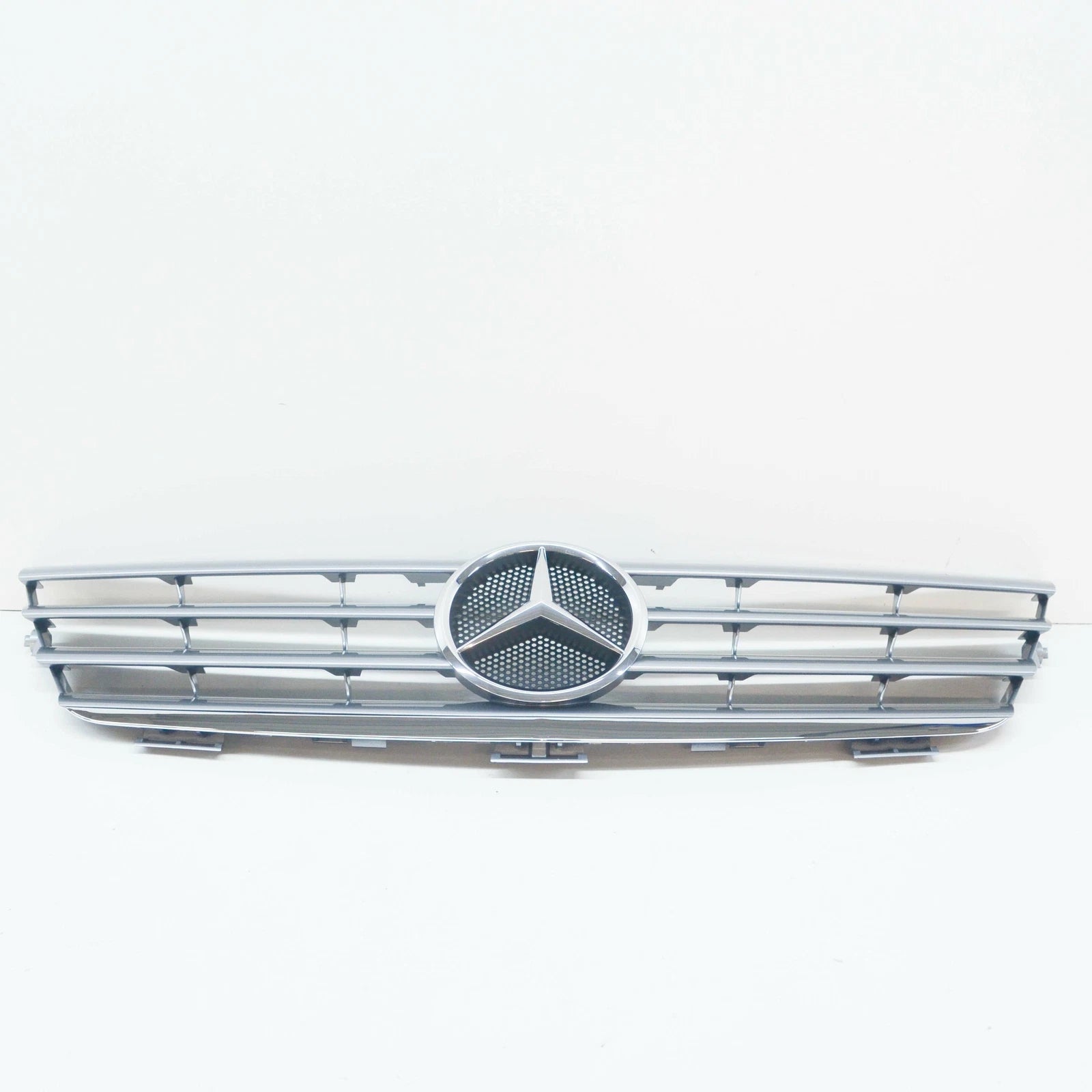 NEW MERCEDES-BENZ C COUPE CL203 BOTTOM RADIATOR GRILLE A20388010837246 ORIGINAL