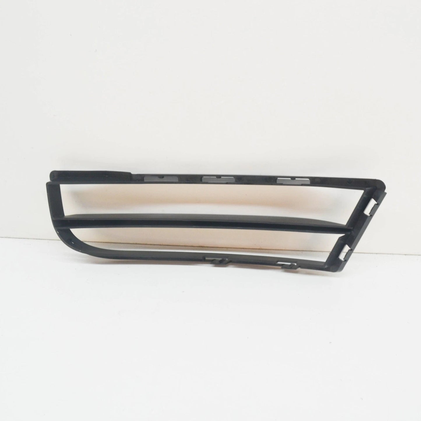 NEW BMW 1 E82 FRONT M BUMPER RIGHT GRILLE 51118045922 8045922 2010 ORIGINAL
