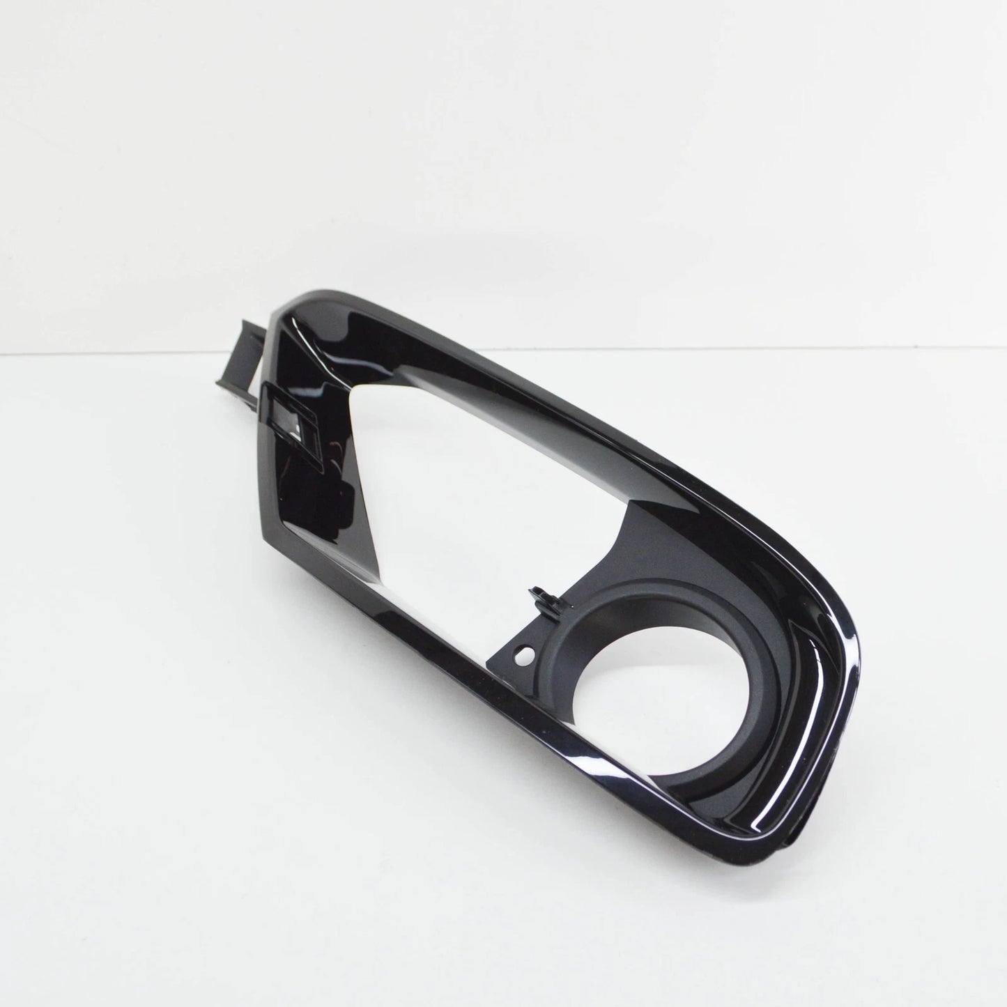 NEW BMW 3 F30 RIGHT FOG LIGHT LOWER GRILLE 51117279702 7279702 2014 ORIGINAL