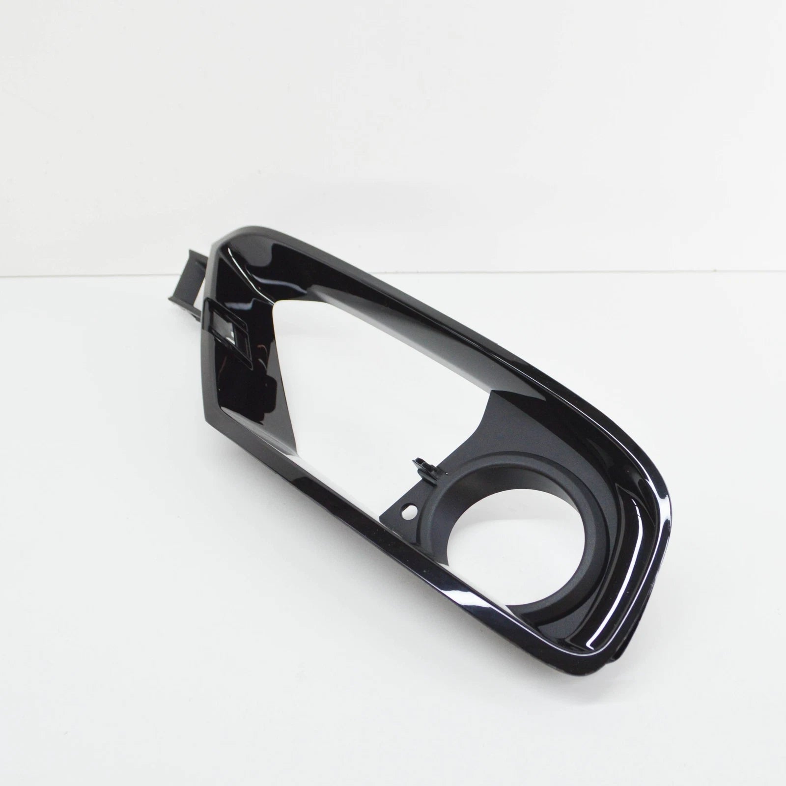 NEW BMW 3 F30 RIGHT FOG LIGHT LOWER GRILLE 51117279702 7279702 2014 ORIGINAL