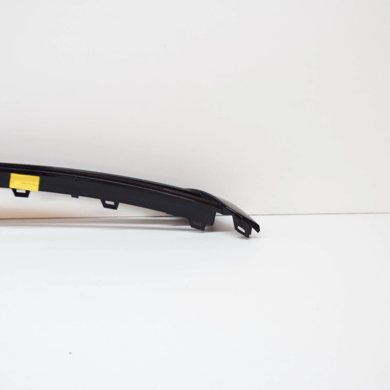 NEW VW SCIROCCO 137 FRONT UPPER CENTER GRILLE 1K8853761C041 ORIGINAL