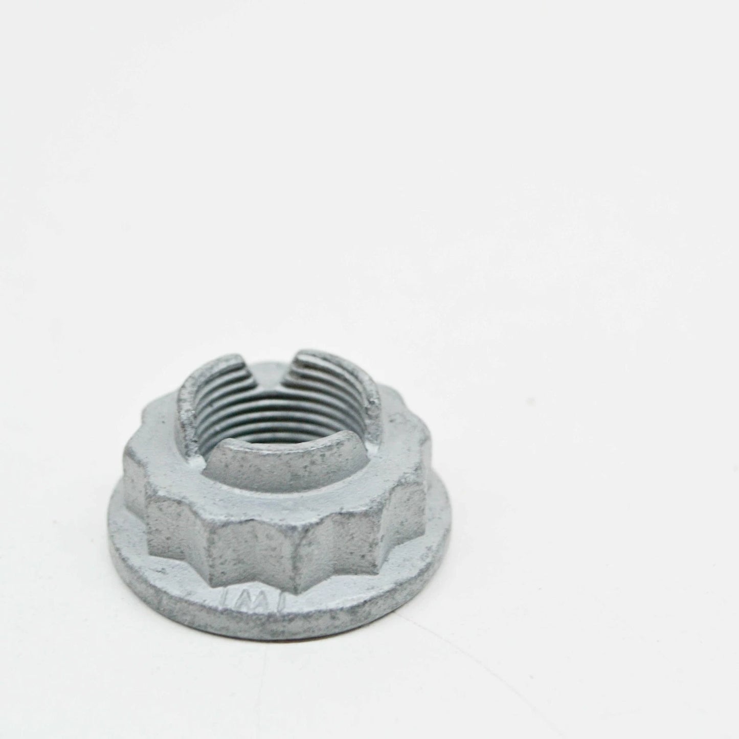 NEW MERCEDES-BENZ A W169 FRONT STEERING KNUCKLE COLLAR NUT A1693350072 ORIGINAL