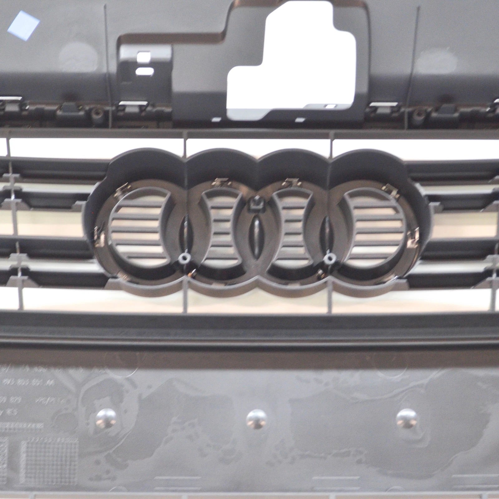 NEW AUDI A3 8V RADIATOR GRILLE 8V3853651AA3FZ