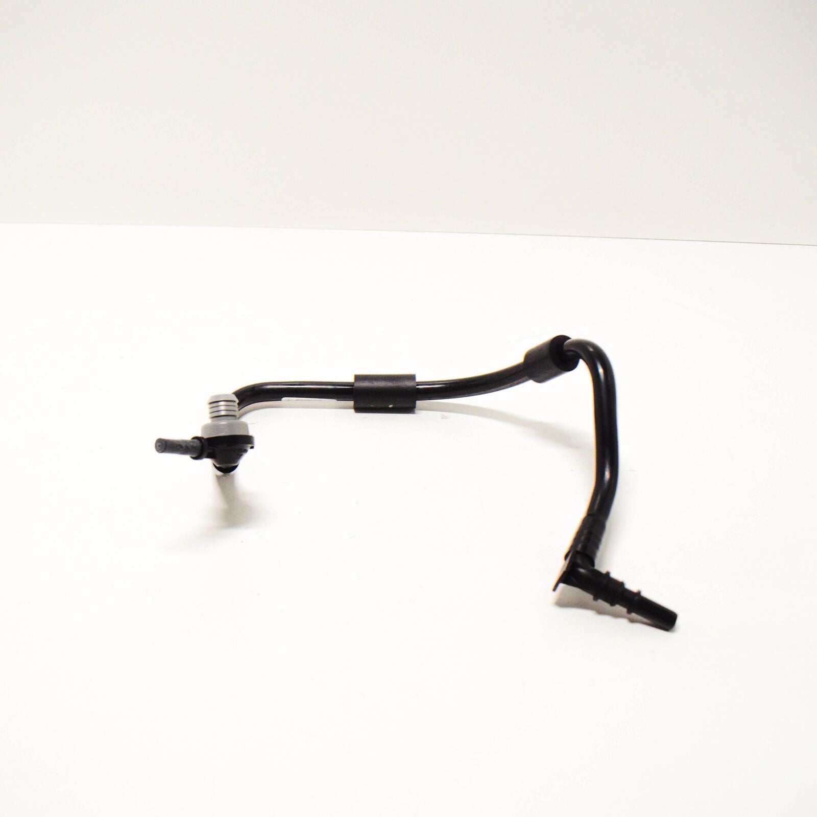 NEW MERCEDES BENZ S W222 BRAKE BOOSTER VAACUM PIPE LHD A2224300529 ORIGINAL