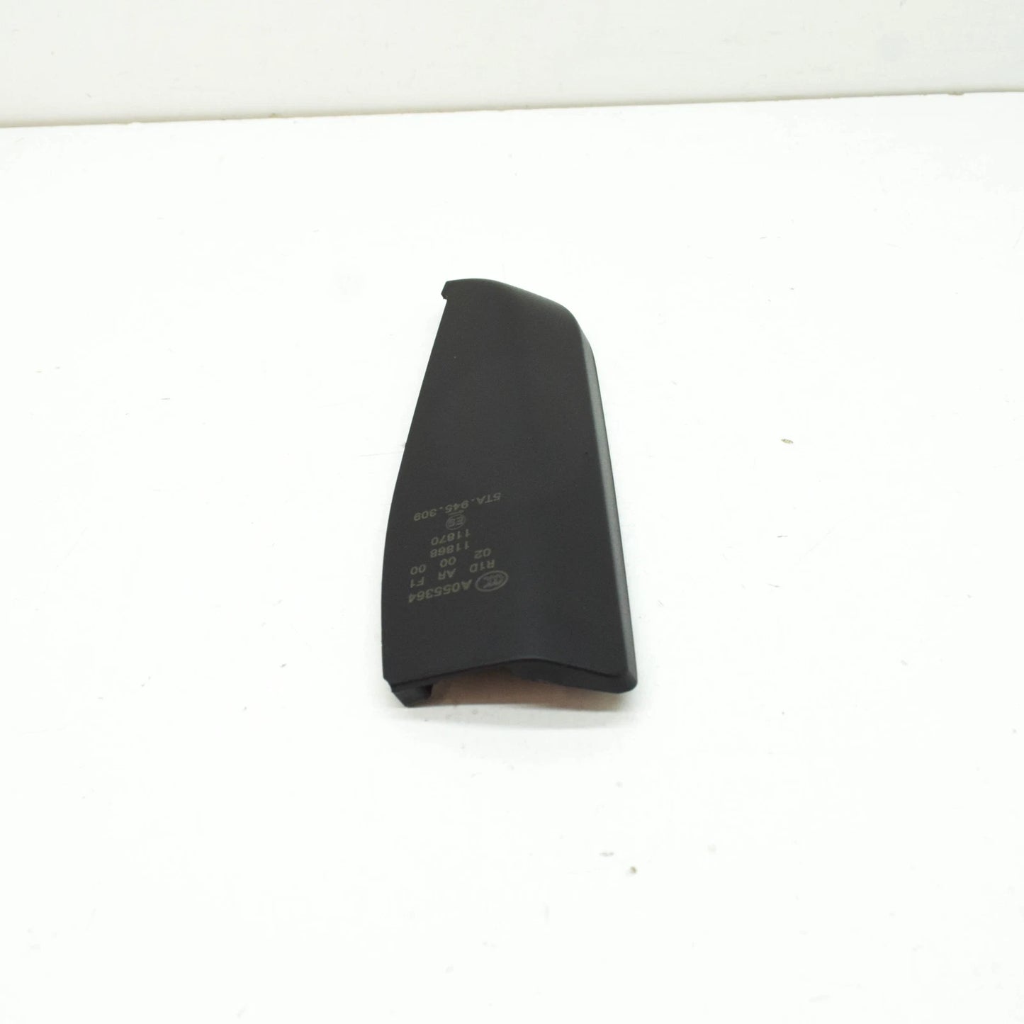 NEW VOLKSWAGEN TOURAN 5T REAR LEFT INNER TAILLIGHT TRIM 5TA945309 ORIGINAL