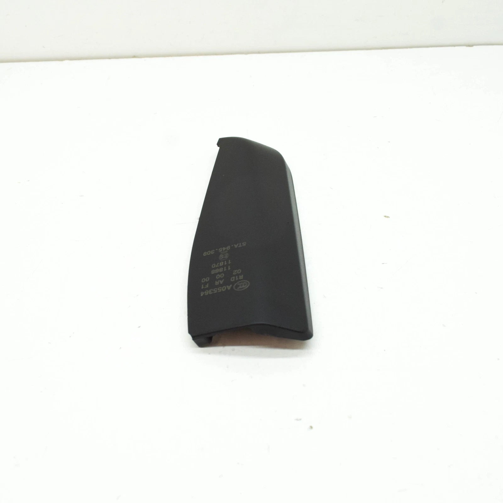 NEW VOLKSWAGEN TOURAN 5T REAR LEFT INNER TAILLIGHT TRIM 5TA945309 ORIGINAL