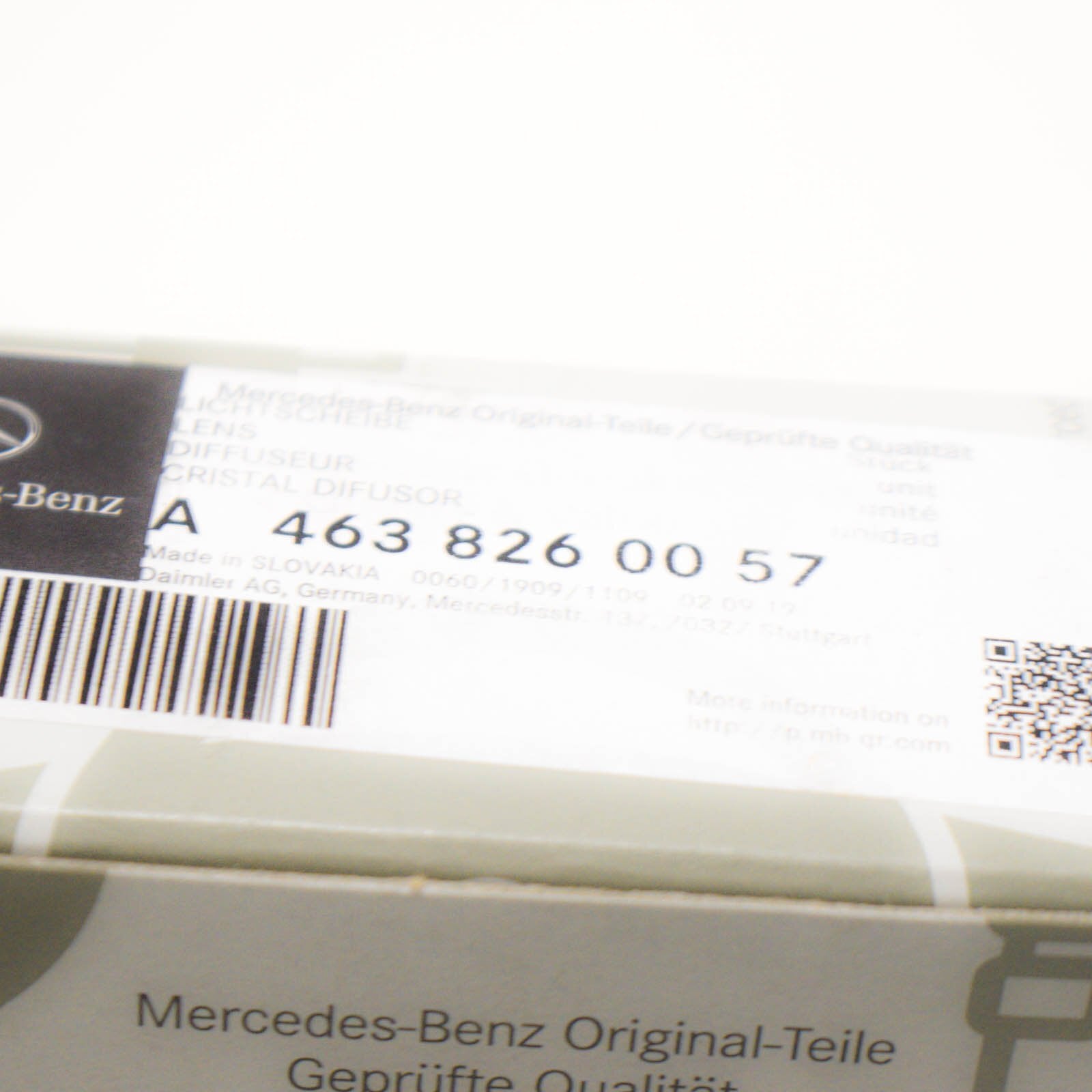 new mercedes-benz g w463 front left fender turn signal a4638260057 original