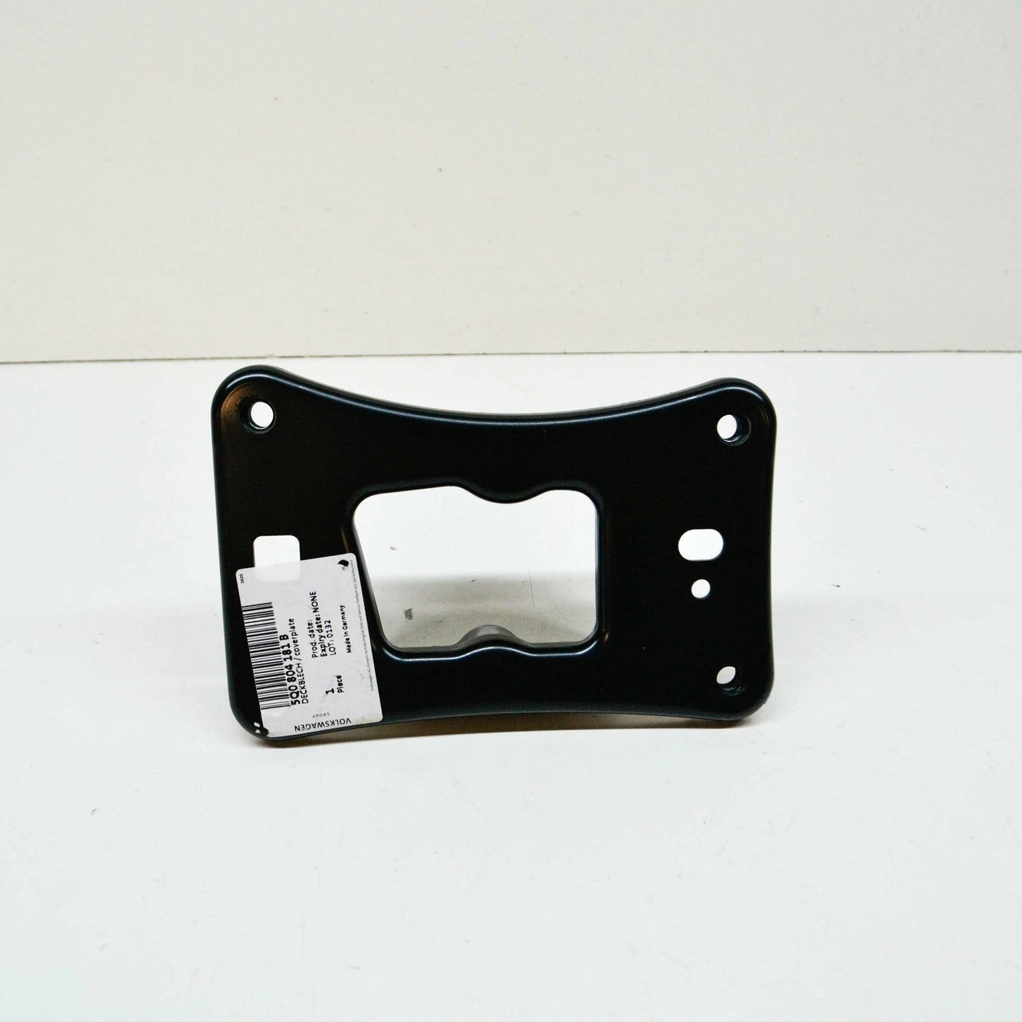 NEW AUDI A3 8V FRONT LEFT FRAME RAIL END 5Q0804181B