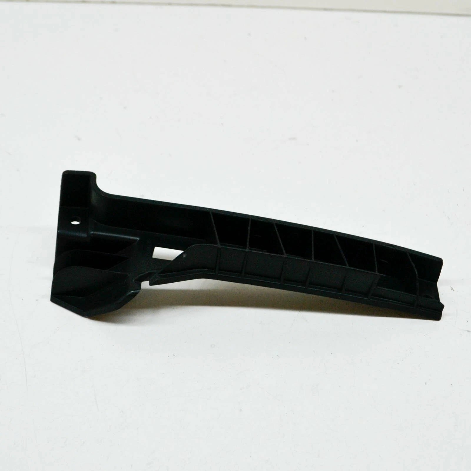 NEW AUDI A6 S6 C7 FRONT LEFT BUMPER COVER BRACKET 4G0807083A ORIGINAL