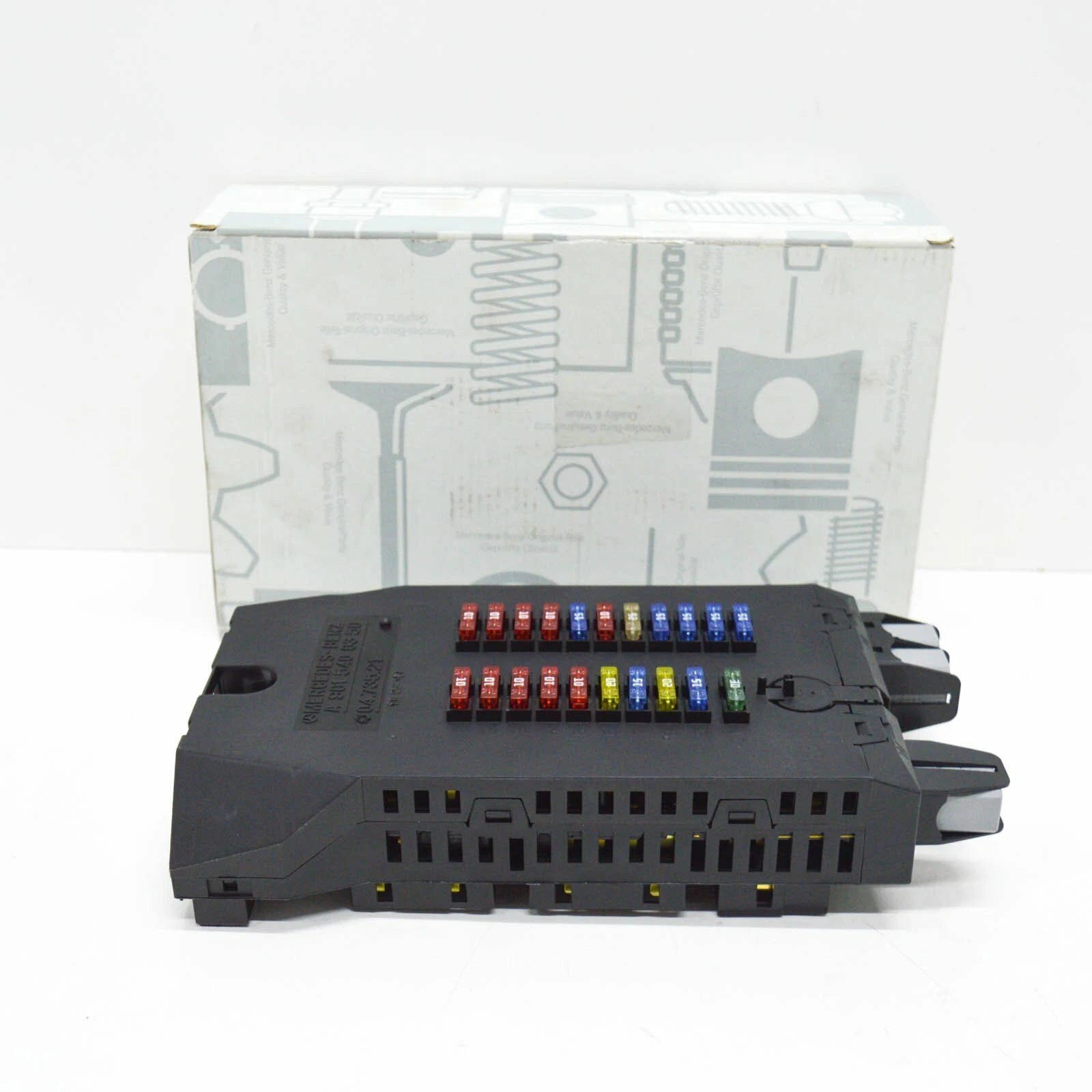 NEW MERCEDES-BENZ G W463 FUSE BOX A9015400350