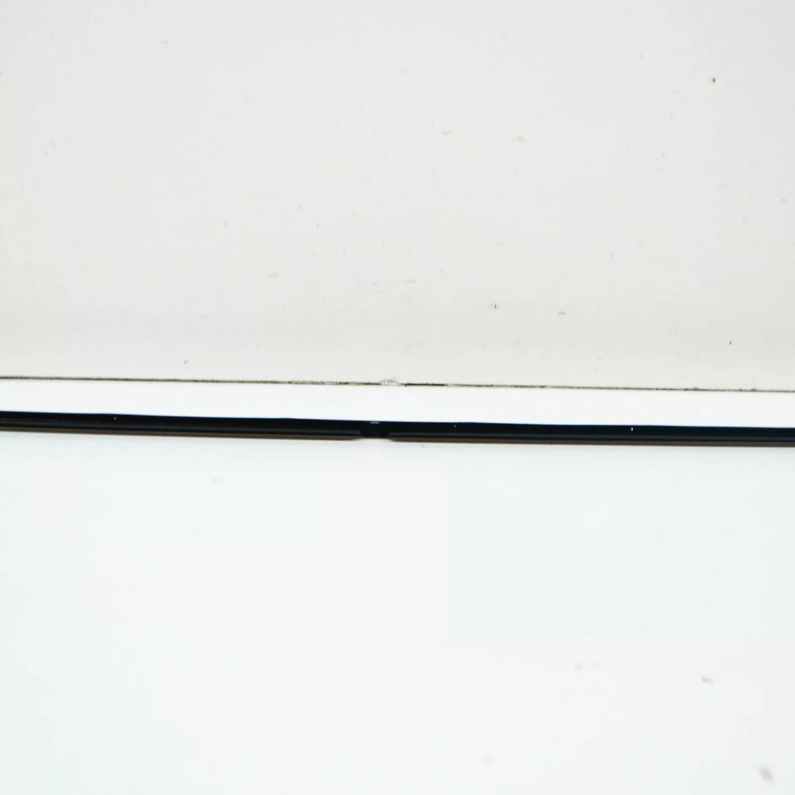 NEW AUDI Q3 F3 RSQ3 FRONT WINDSHIELD LEFT VERTICAL TRIM 83A845453 ORIGINAL