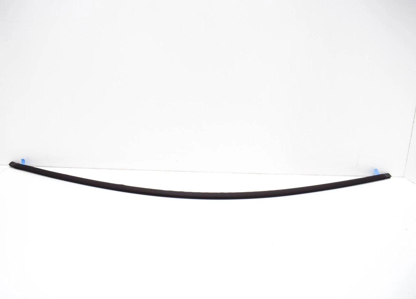 NEW BMW 7 E65 FRONT UPPER WINDSHIELD MOULDING SEAL 51317172022 ORIGINAL