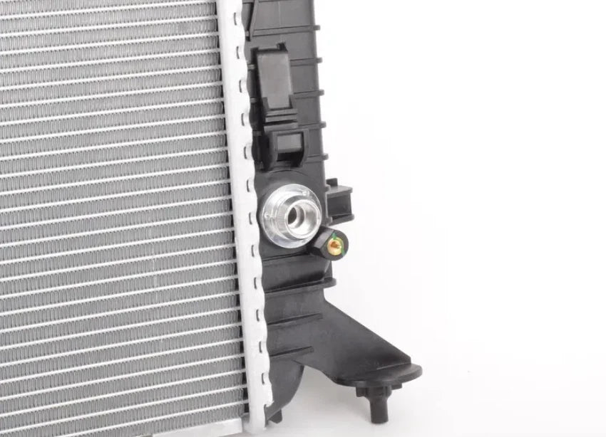 NEW AUDI Q5 8R COOLING RADIATOR 8K0121251AJ ORIGINAL