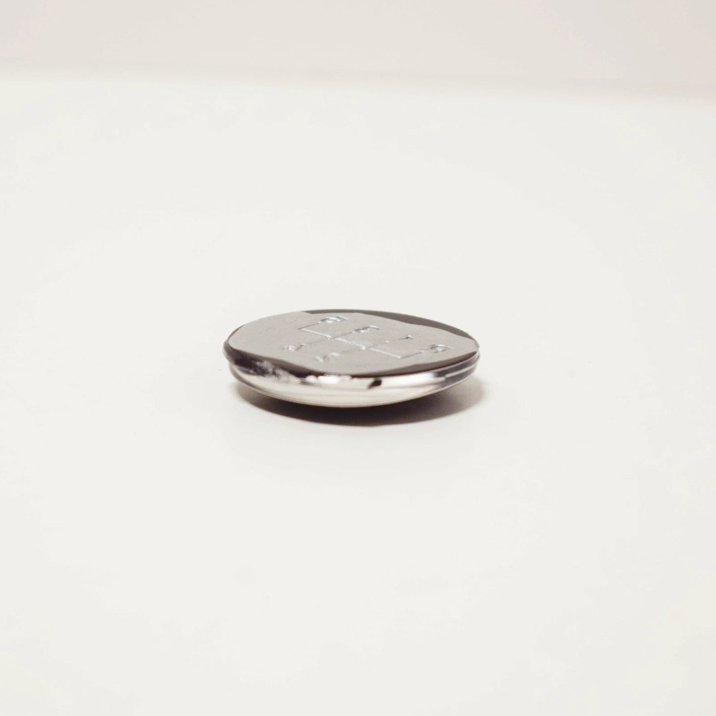 NEW BMW E30 E34 E36 5-SPEED SHIFT GEAR KNOB BADGE EMBLEM 1222282 25111222282