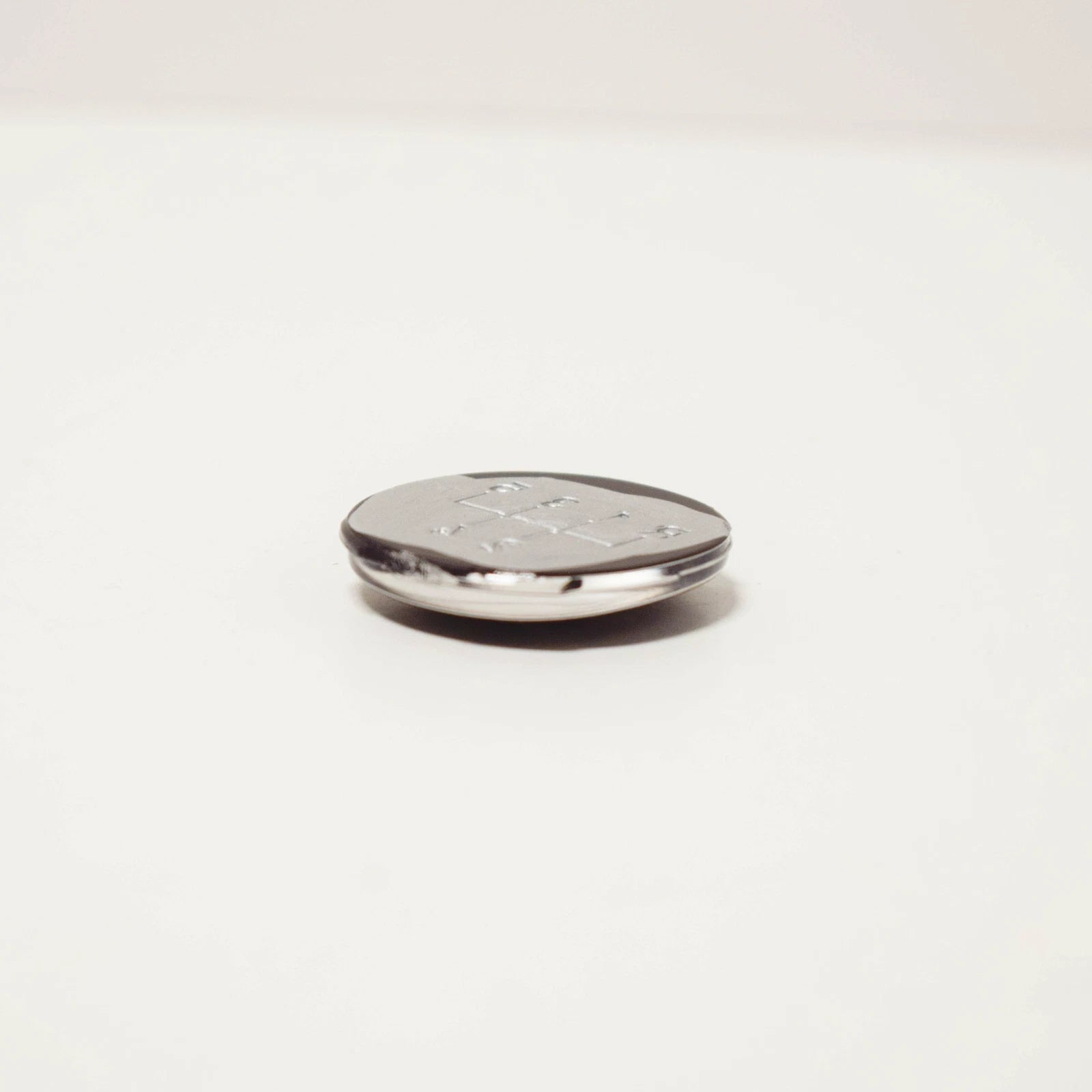 NEW BMW E30 E34 E36 5-SPEED SHIFT GEAR KNOB BADGE EMBLEM 1222282 25111222282