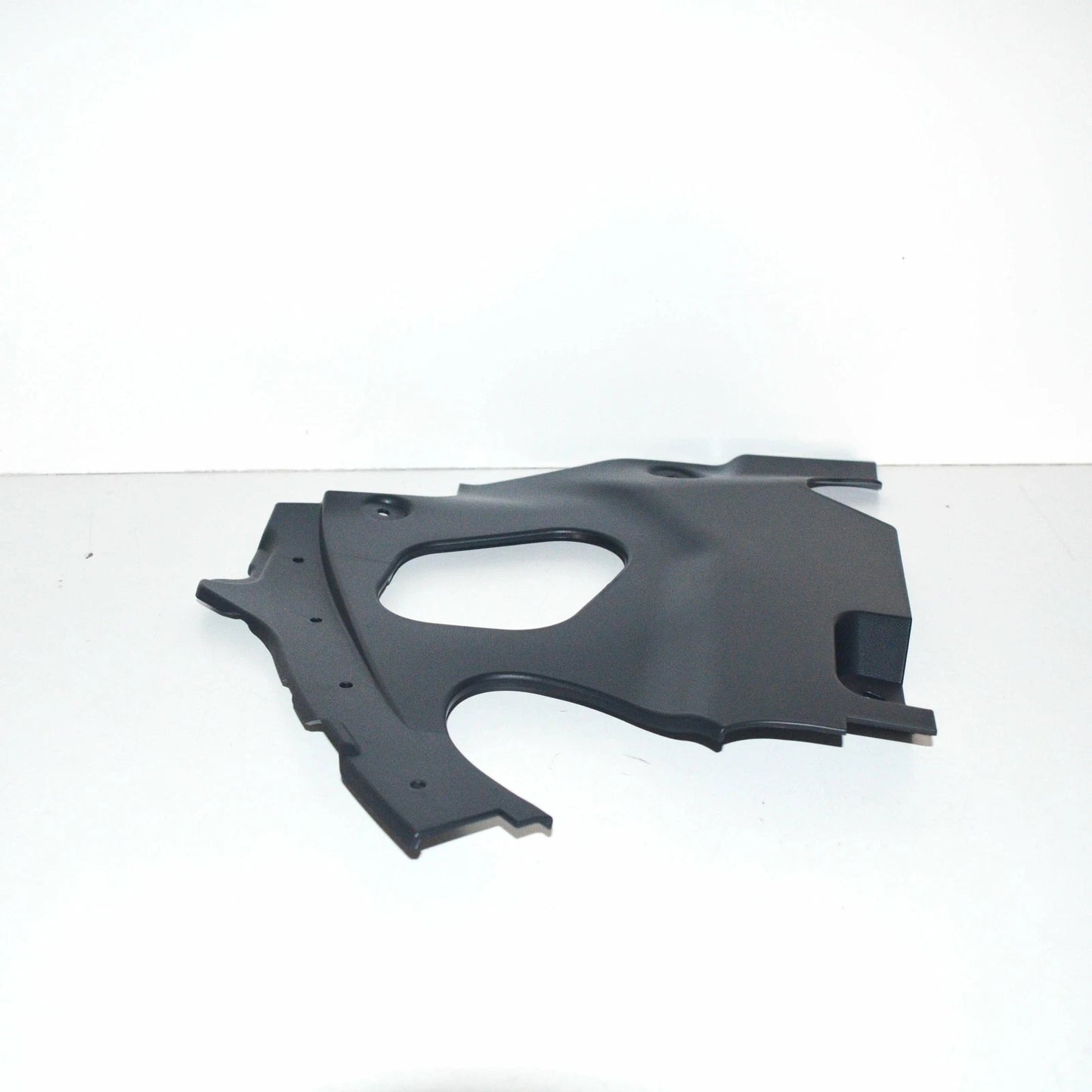 NEW BMW X3 G01 LEFT UPPER ENGINE COMPARTMENT COVER 51767397489 ORIGINAL