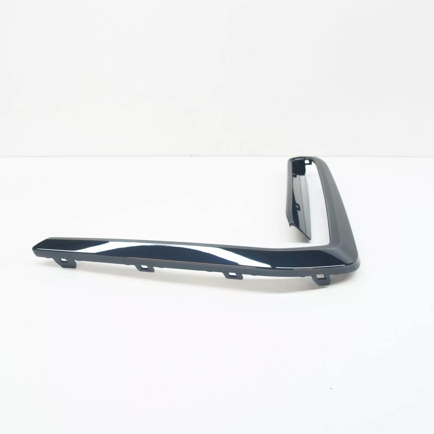 NEW BMW X7 G07 M FRONT BUMPER LOWER GRILLE RIGHT FINISHER 51118074262 ORIGINAL