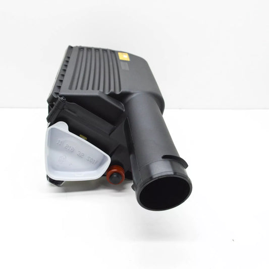NEW MERCEDES-BENZ C W204 AIR FILTER BOX A2740901701 ORIGINAL