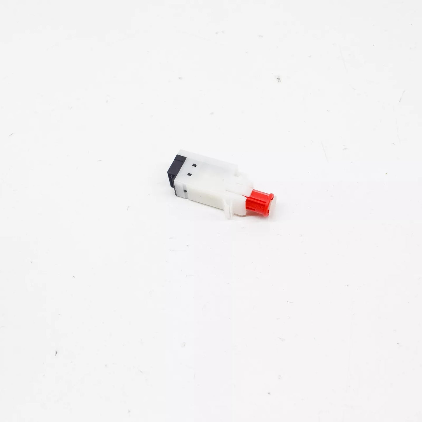 NEW BMW 5 E39 STOP LIGHT SWITCH 8360853 61318360853 ORIGINAL