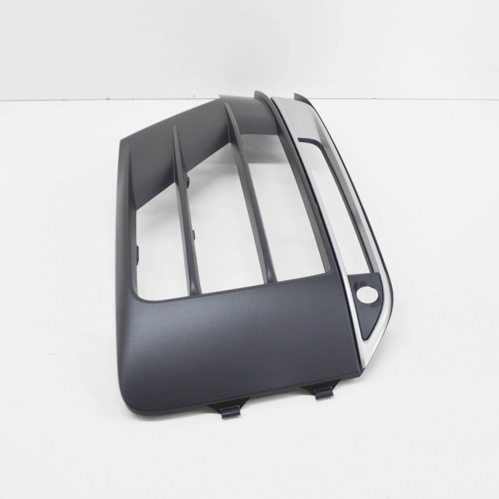 NEW AUDI Q2 FRONT BUMPER RIGHT GRILLE 81A807672B4W3 ORIGINAL