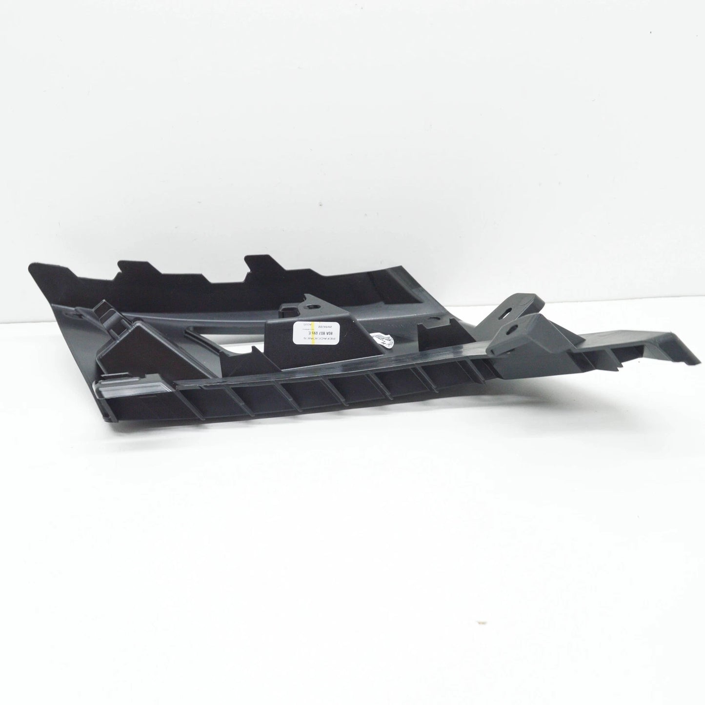 NEW AUDI Q5 FY 80A FRONT BUMPER LEFT CLOSING ELEMENT 80A807095E