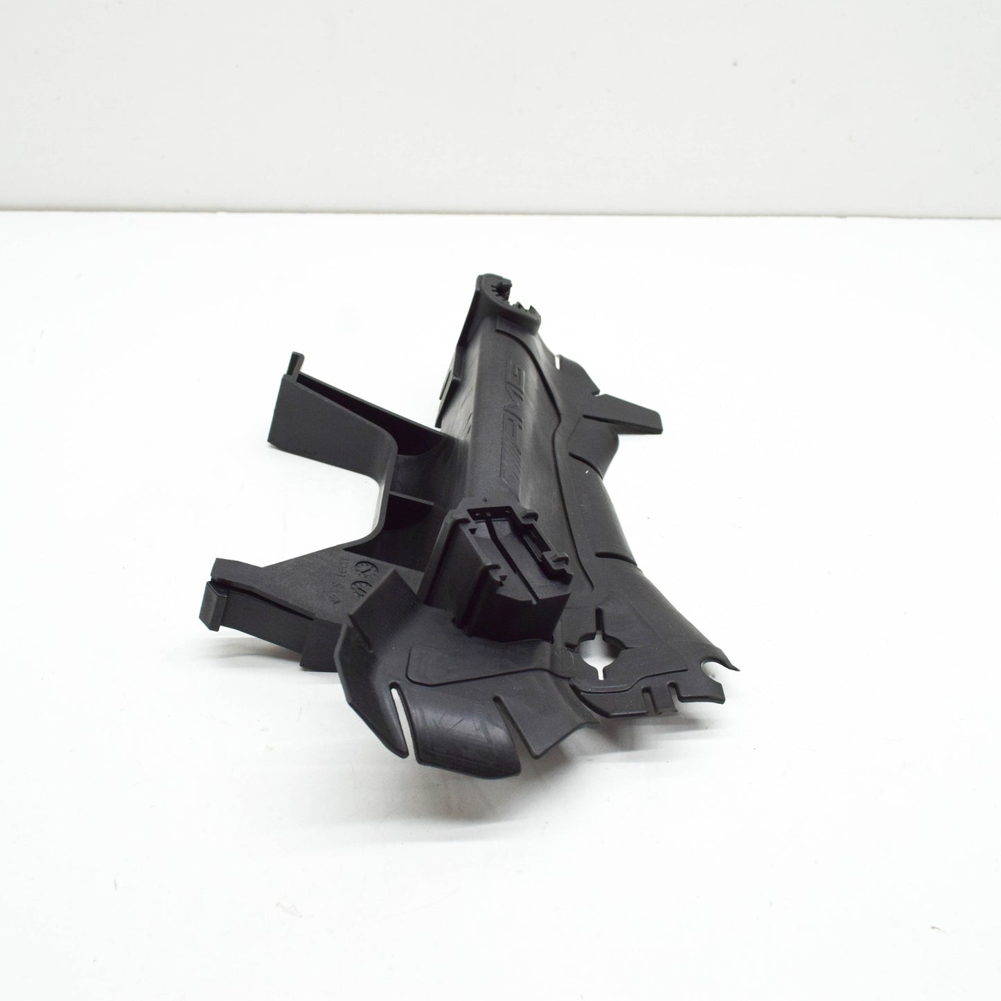 NEW MERCEDES-BENZ E W212 LEFT ENGINE OIL COOLER BRACKET A2125001631 ORIGINAL