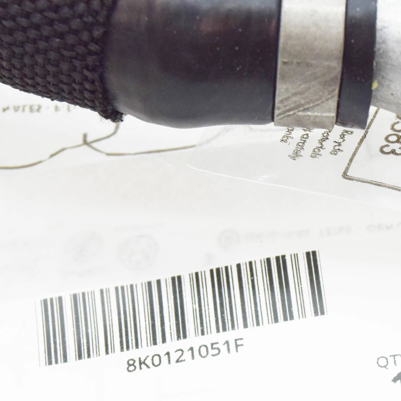 NEW AUDI A4 AVANT B8 ENGINE COOLANT HOSE WITH VALVE 8K0121051F ORIGINAL