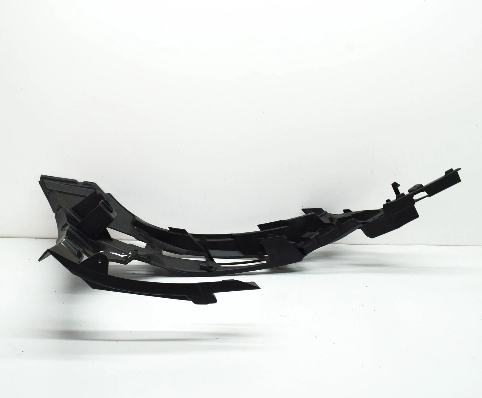 NEW MERCEDES-BENZ C COUPE C205 FRONT LEFT BUMPER BRACKET A2058854300 ORIGINAL