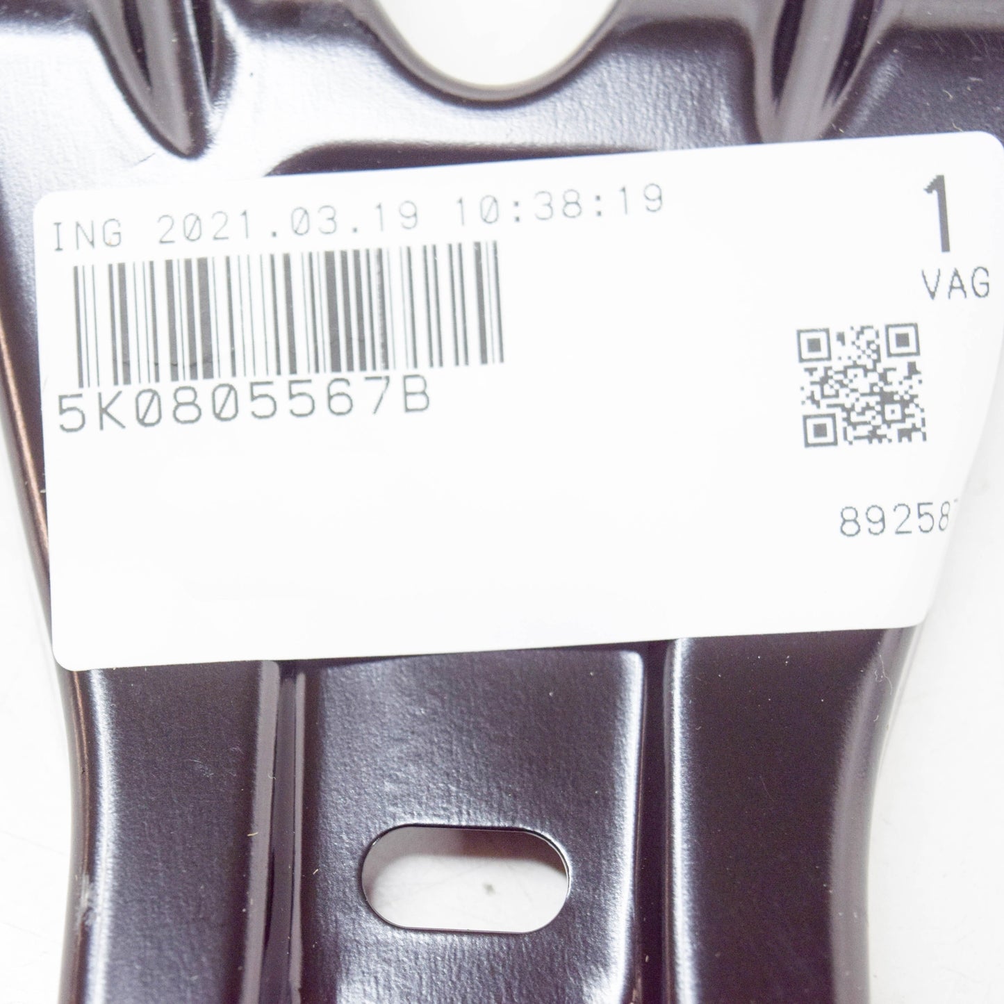 NEW VOLKSWAGEN GOLF MK6 BONNET LOCK SUPPORT BRACKET 5K0805567B ORIGINAL