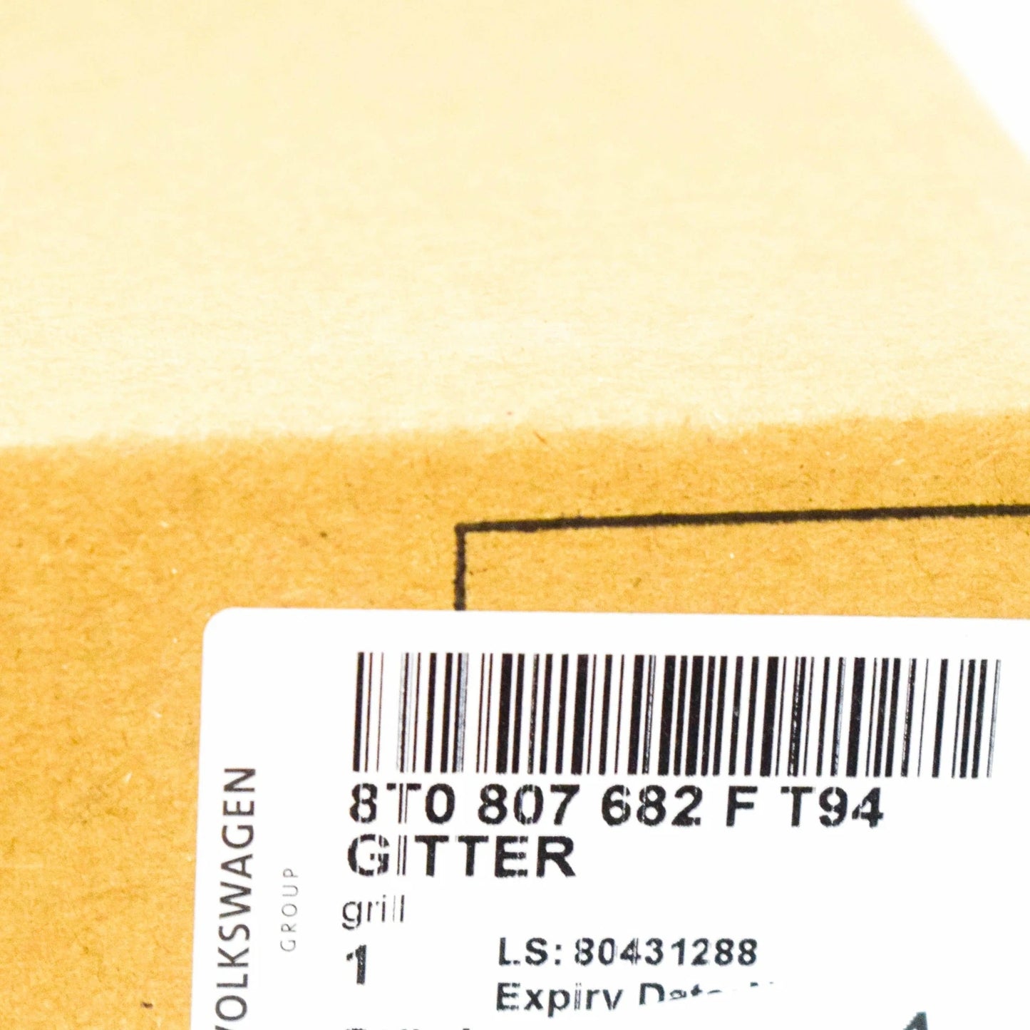 NEW AUDI RS5 8T FRONT BUMPER LOWER OUTER RIGHT GRILLE 8T0807682FT94  ORIGINAL