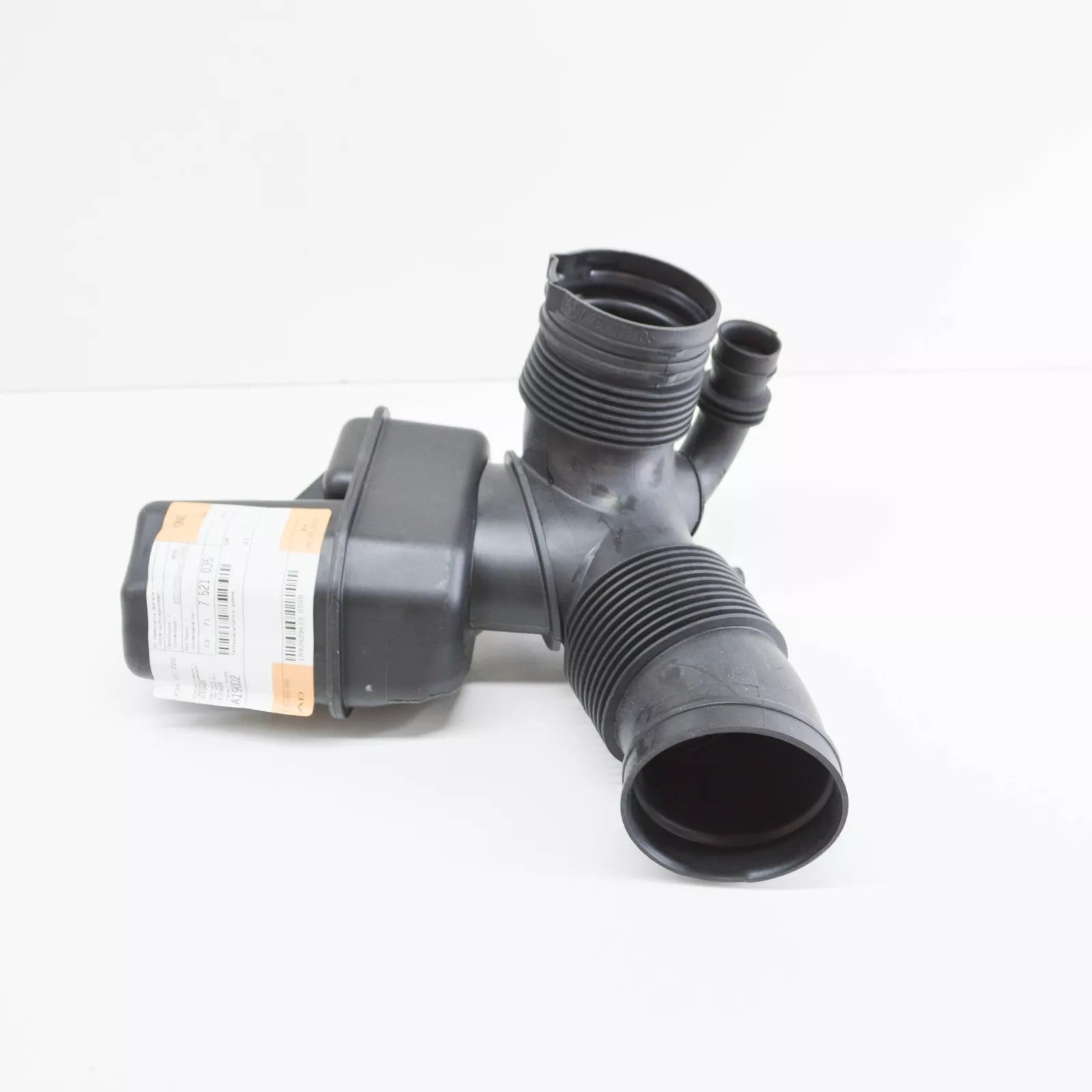 NEW BMW 5 E60 INTAKE SILENCER RUBBER BOOT 13717521035 7521035 ORIGINAL