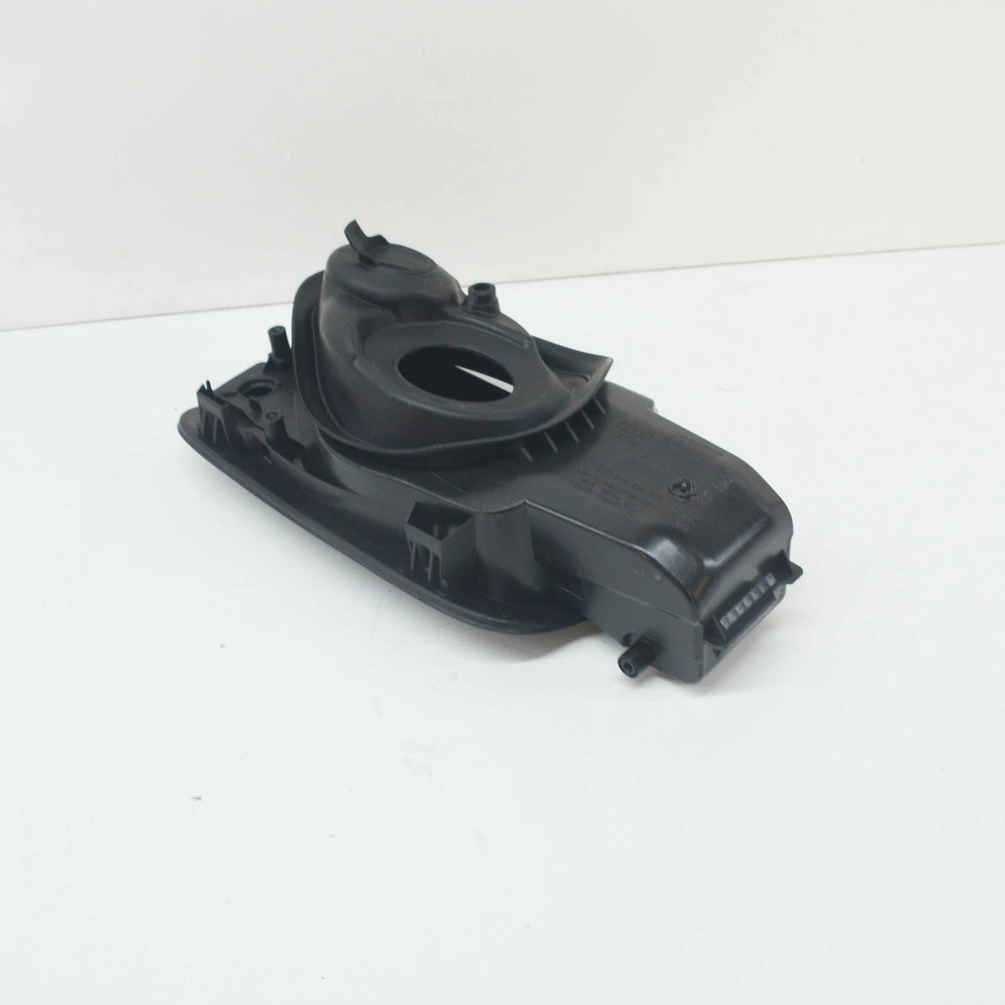 NEW AUDI A3 8V FUEL TANK FILLER FLAP INSERT 8V5809906B