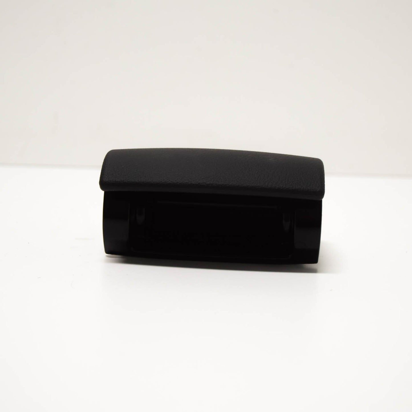 NEW AUDI A3 8P REAR CENTER CONSOLE ASHTRAY 8P08579616PS ORIGINAL