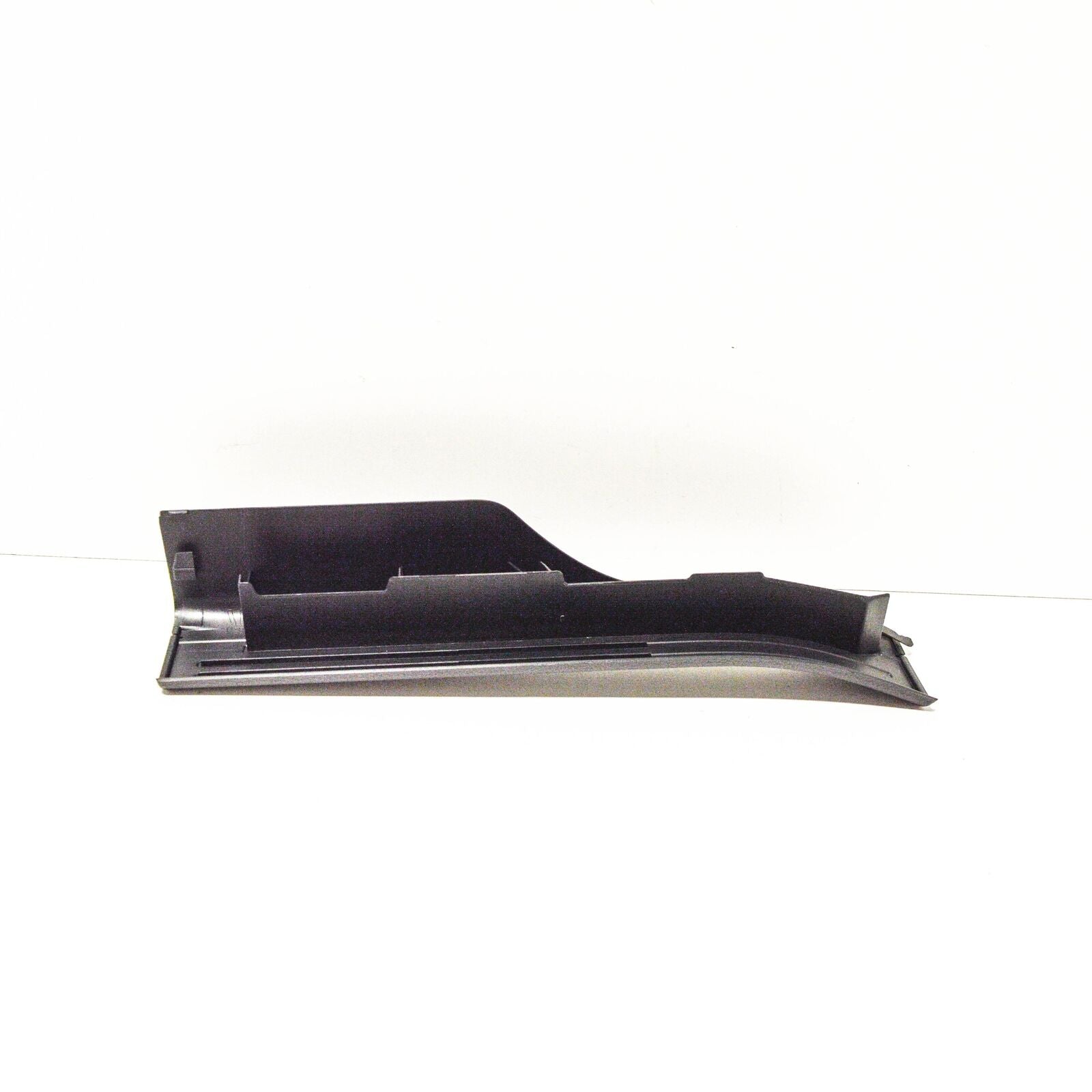 NEW MB C W204 REAR RIGHT SILL SCUFF TRIM COVER PLATE A20468602369051 ORIGINAL