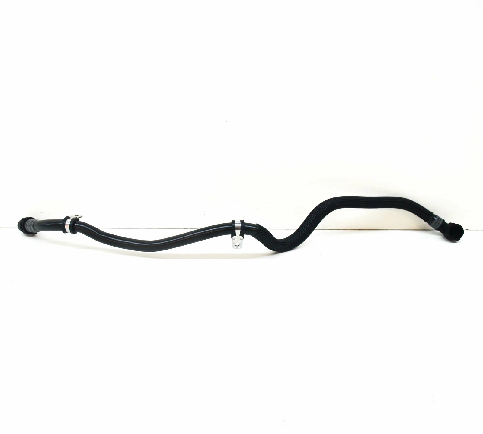 NEW MERCEDES-BENZ C W205 ENGINE WATER COOLANT PIPE HOSE A2642002501