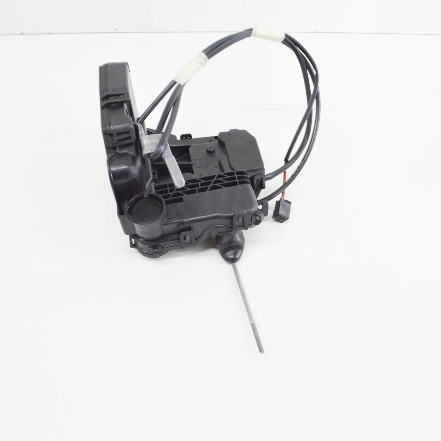 NEW MERCEDES-BENZ C W203 FRONT LEFT DOOR LOCK RHD A2037200335 ORIGINAL