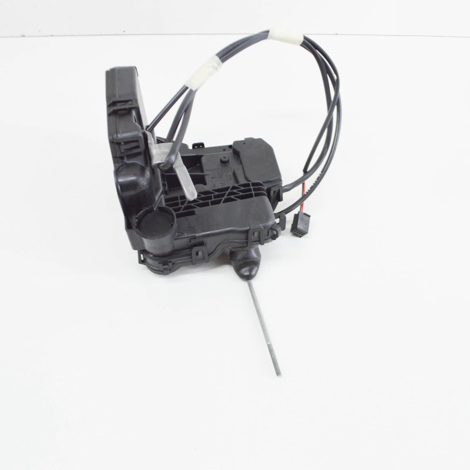 NEW MERCEDES-BENZ C W203 FRONT LEFT DOOR LOCK RHD A2037200335 ORIGINAL