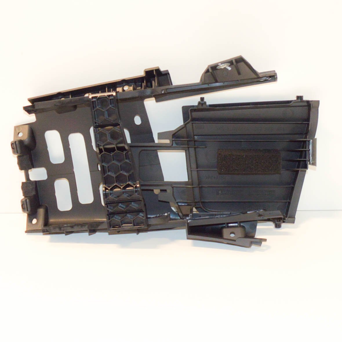 NEW AUDI A3 8V LEFT SIDE PANEL TRIM LINKAGE PROTRUSION FLAP 8V78684316PS