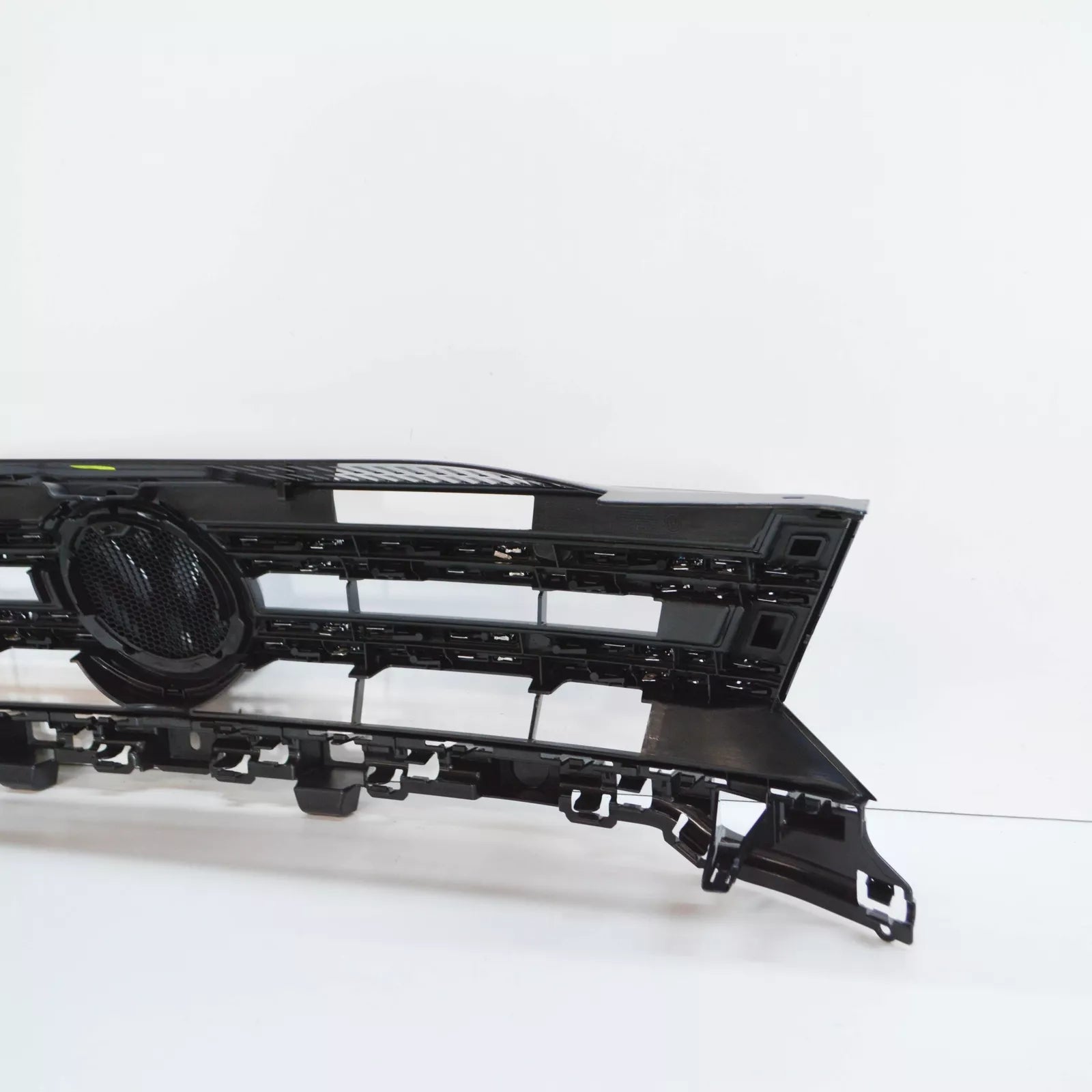 NEW VW TIGUAN 5N FRONT RADIATOR GRILLE 5N0853651J9B9 ORIGINAL