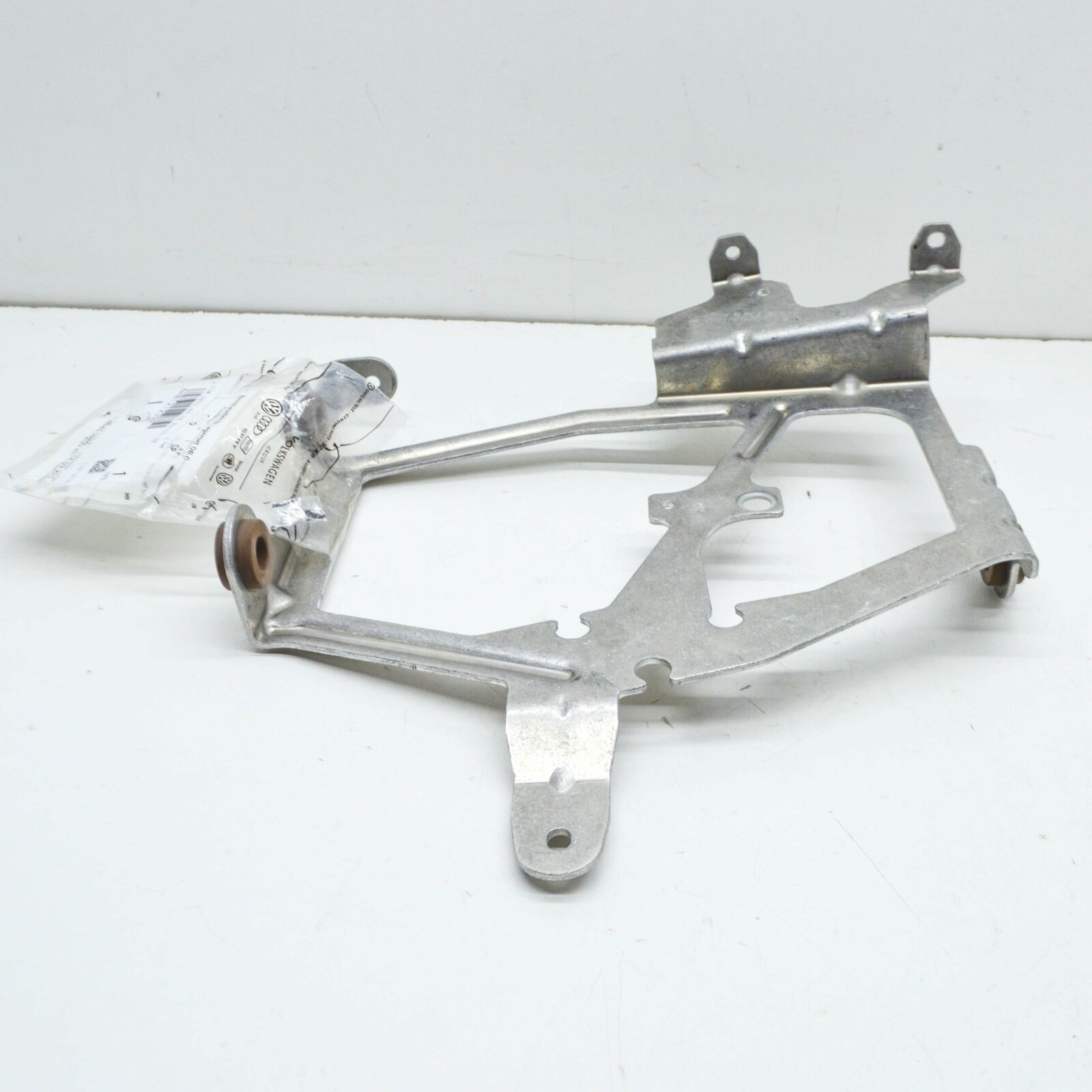 NEW AUDI A8 4H LEFT AUXILIARY RADIATOR HOLDER BRACKET 4H0121239B ORIGINAL