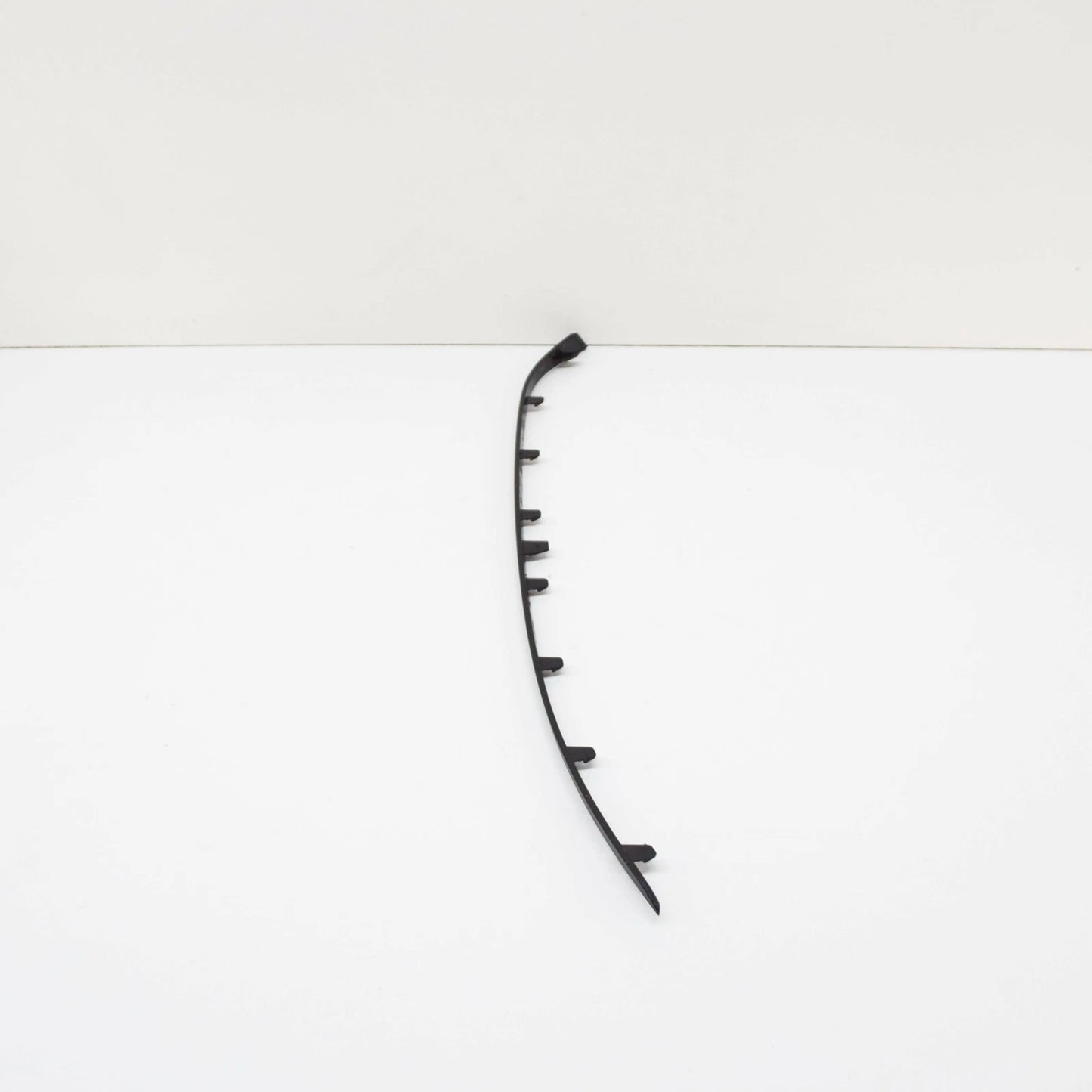 NEW AUDI A3 8V FRONT BUMPER RIGHT COVER TRIM 8V5807534